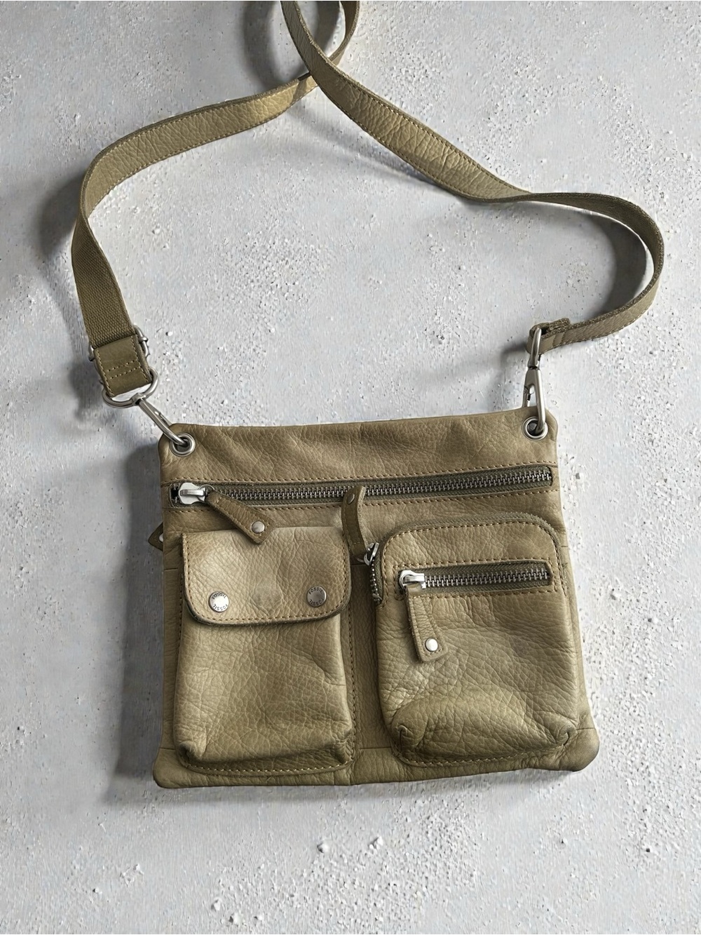 Fossil Leather Crossbody Bag Beige Utility Pocket Y2K Boho Messenger